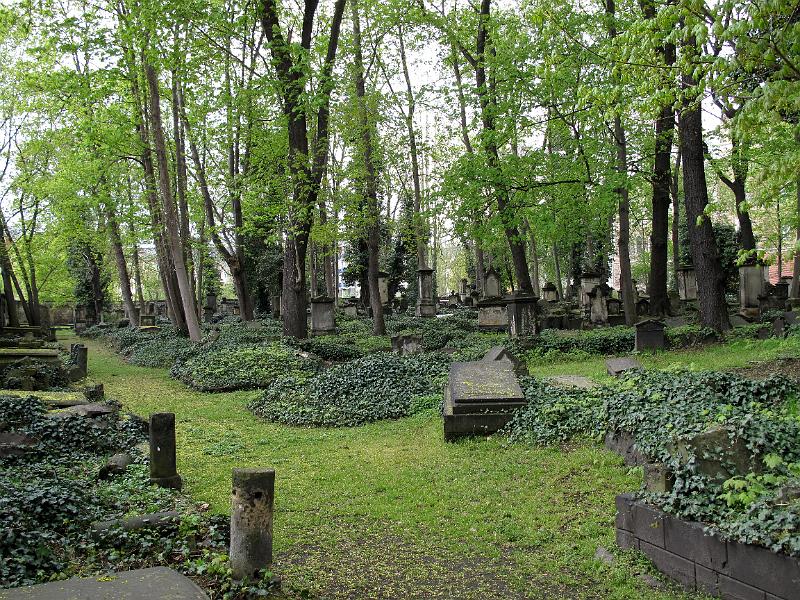 2011-04-16, Eliasfriedhof (22).JPG